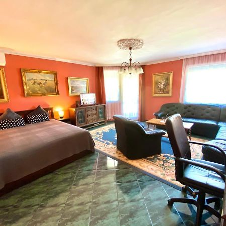 Zalar Apartman Eger Zewnętrze zdjęcie