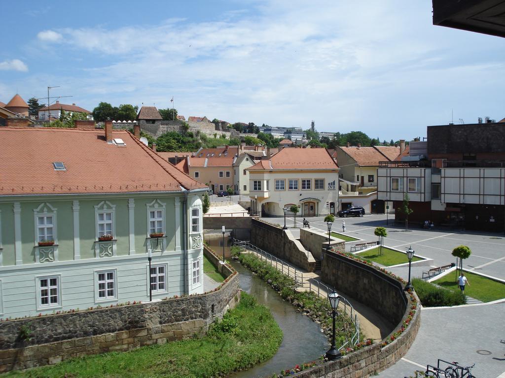Zalar Apartman Eger Zewnętrze zdjęcie
