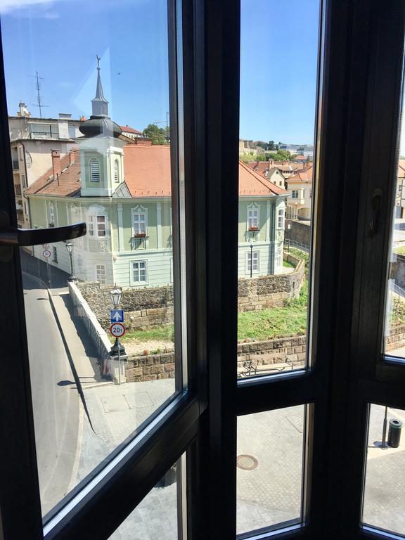 Zalar Apartman Eger Zewnętrze zdjęcie